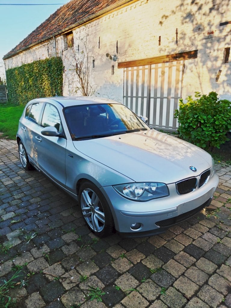 BMW 116i, Auto's, BMW, Particulier, 1 Reeks, ABS, Airbags, Airconditioning, Bluetooth, Centrale vergrendeling, Cruise Control