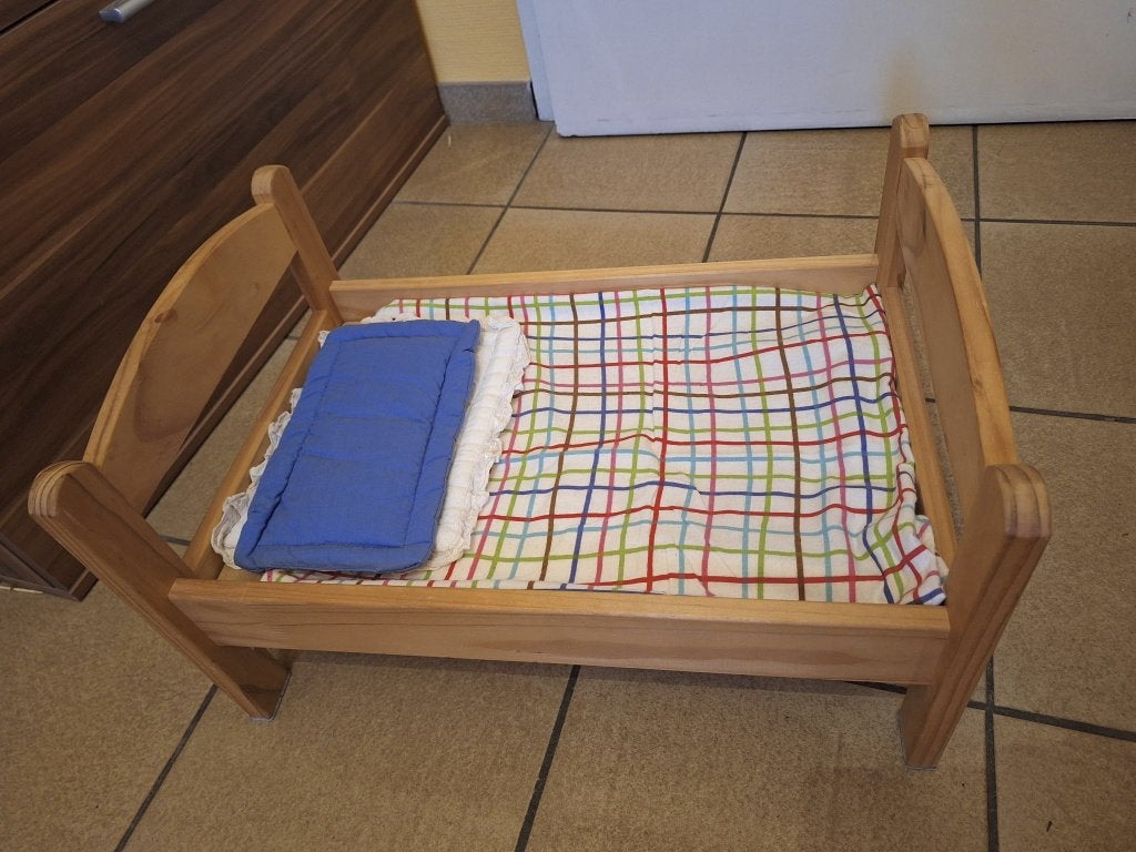 lit poupées en bois, Enfants & Bébés, Jouets | Poupées, Enlèvement, Utilisé, Autres types