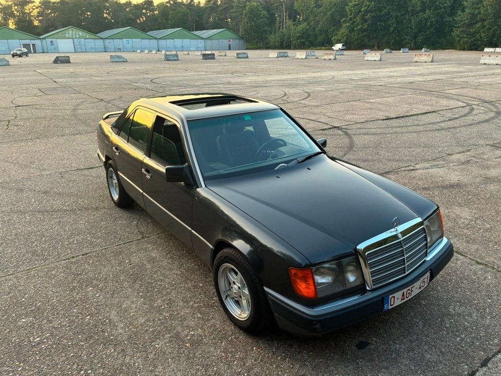 Mercedes 250 D - 125000km, Autos, Achat, Série 200, USB, Boîte manuelle