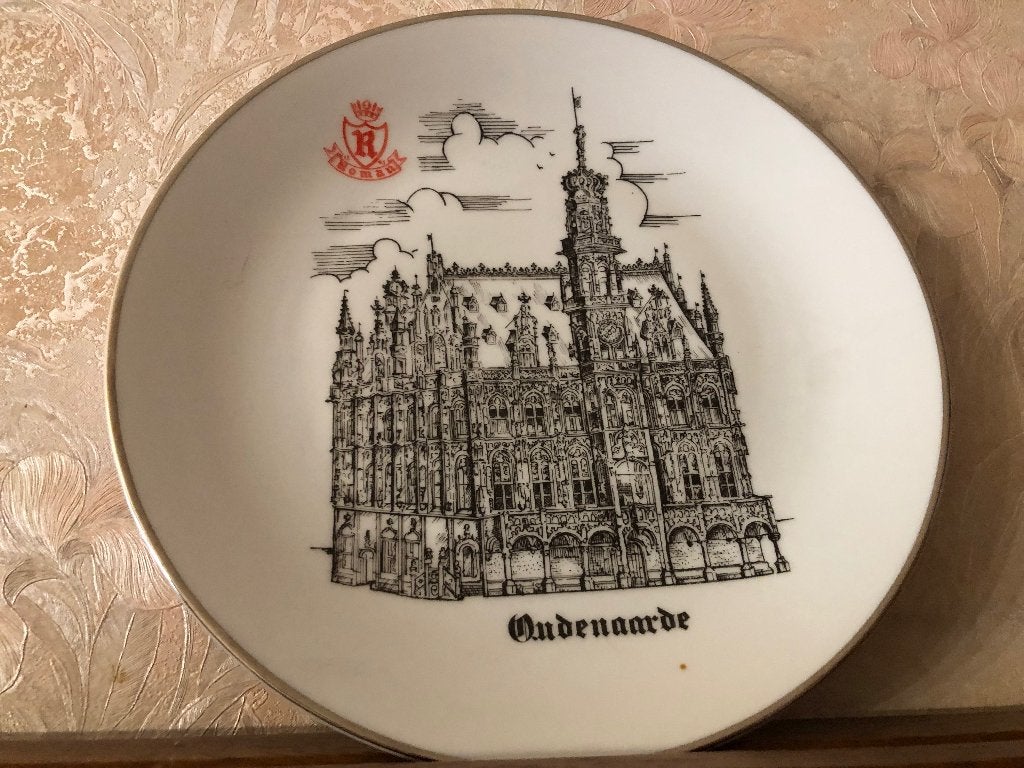 Bord met stadhuis oudenaarde van Roman, Antiek en Kunst, Kunst | Etsen en Gravures, Ophalen