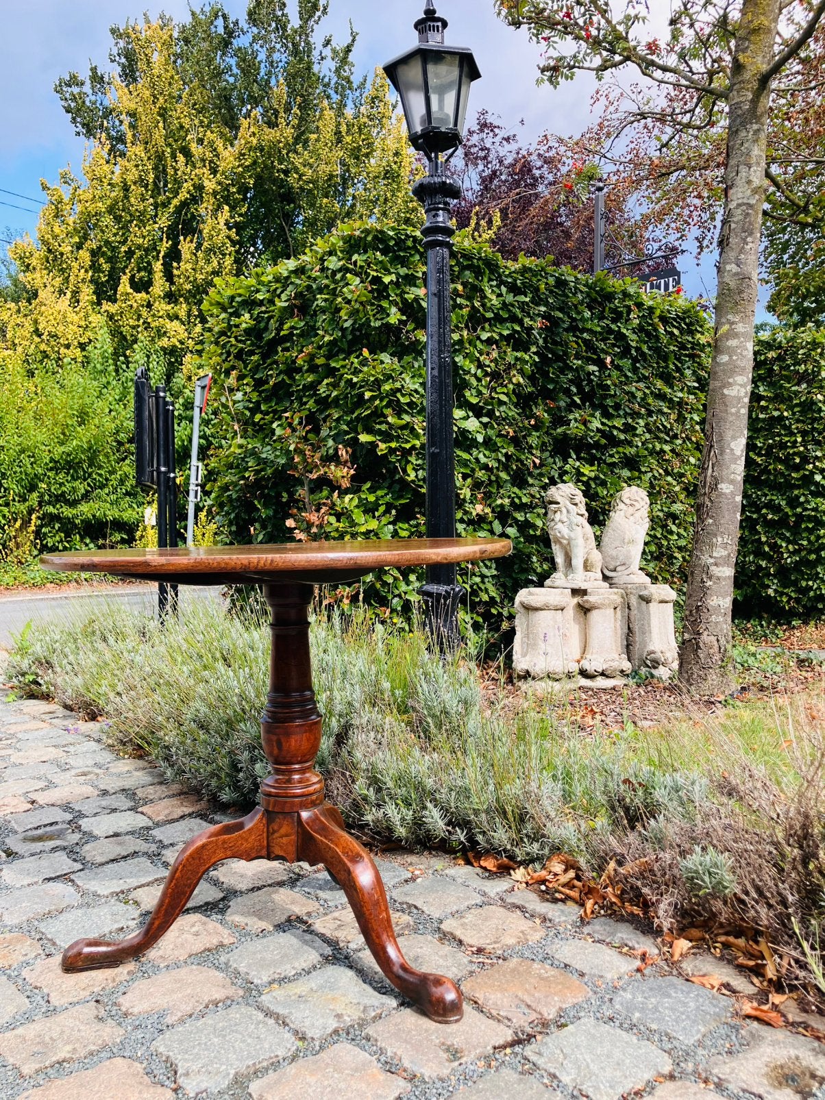Prachtige 18de eeuwse eiken Tilt-top table, Ophalen