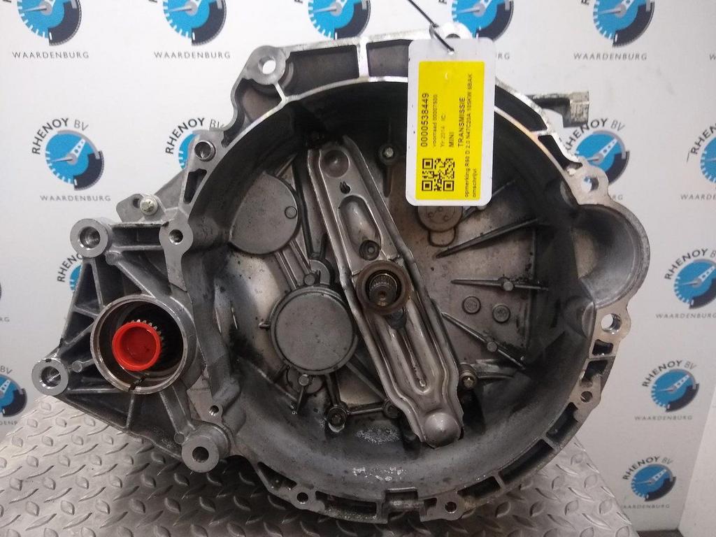 MINI (BMW) COUNTRYMAN TRANSMISSIE / VERSNELLINGSBAK 2014, Ophalen of Verzenden, Gebruikt, Stiba lid