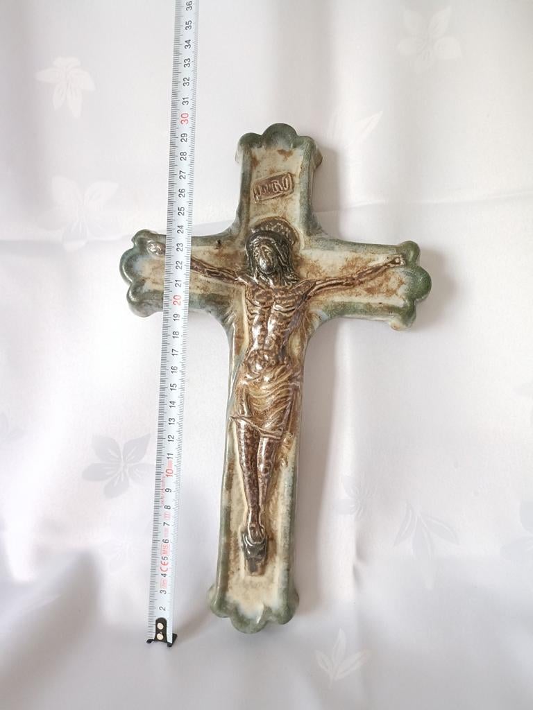 Crucifix en grès des ateliers Biron, Antiquités & Art, Enlèvement