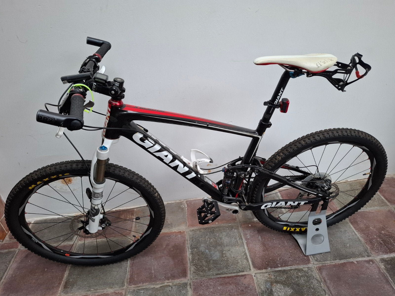 mtb gaint fill carbon m.54 volledig in orde, Ophalen