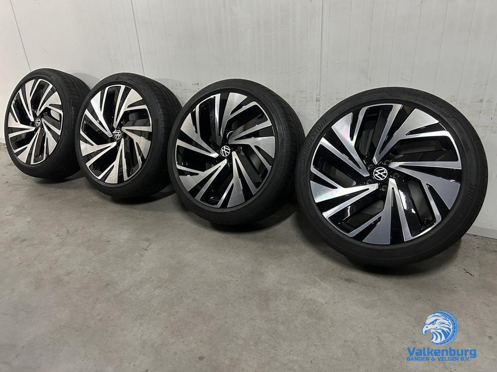 6-7mm! Originele VW ID.4 Narvik 21 inch zwarte velgen breeds, Gebruikt, -, -, Banden en Velgen