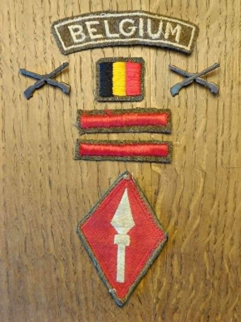 1er Bataillon Fusiliers 1944, Envoi, Armée de terre, Emblème ou Badge