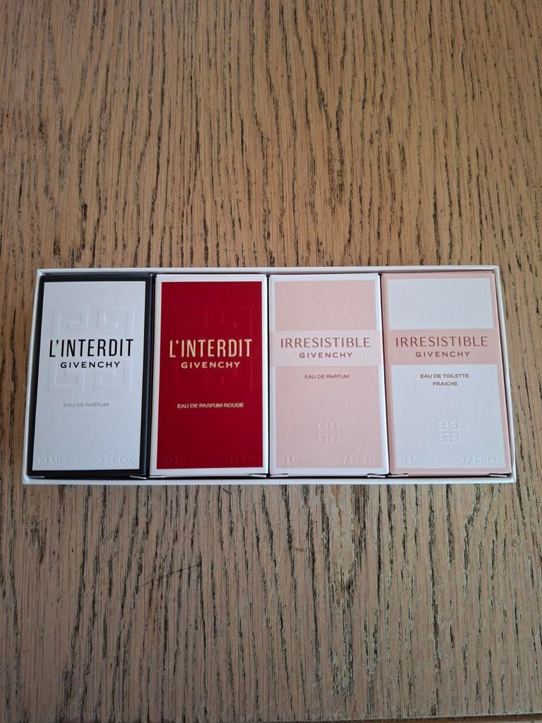 Parfum miniaturen set Givenchy, Verzamelen, Ophalen of Verzenden