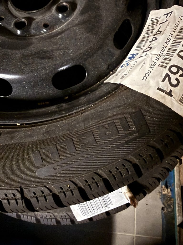 4 roues hiver MINI F55 F56 F57 d'origine Pirelli 175/65 R15, 15 pouces, Pneus hiver, 175 mm, Véhicule de tourisme