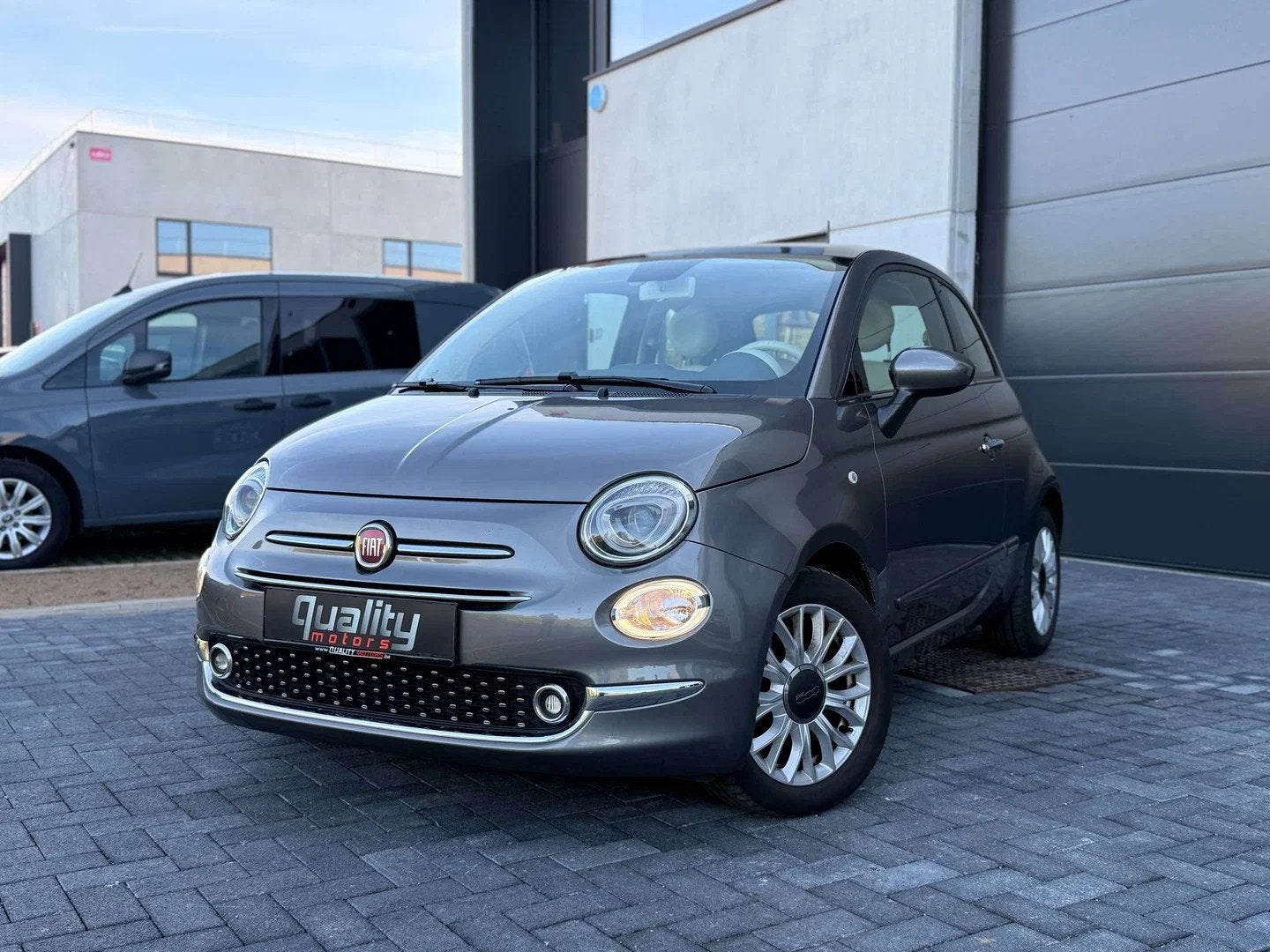Fiat 500 Lounge 500 1.2i // AUTOMAAT // EURO6b // PANO // CR, Auto's, Automaat, 4 zetels, Stof, Gebruikt