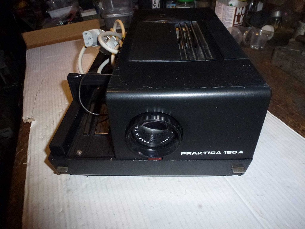 Projecteur pour dias PRAKTICA 150 A pour pièces, Enlèvement ou Envoi, Utilisé