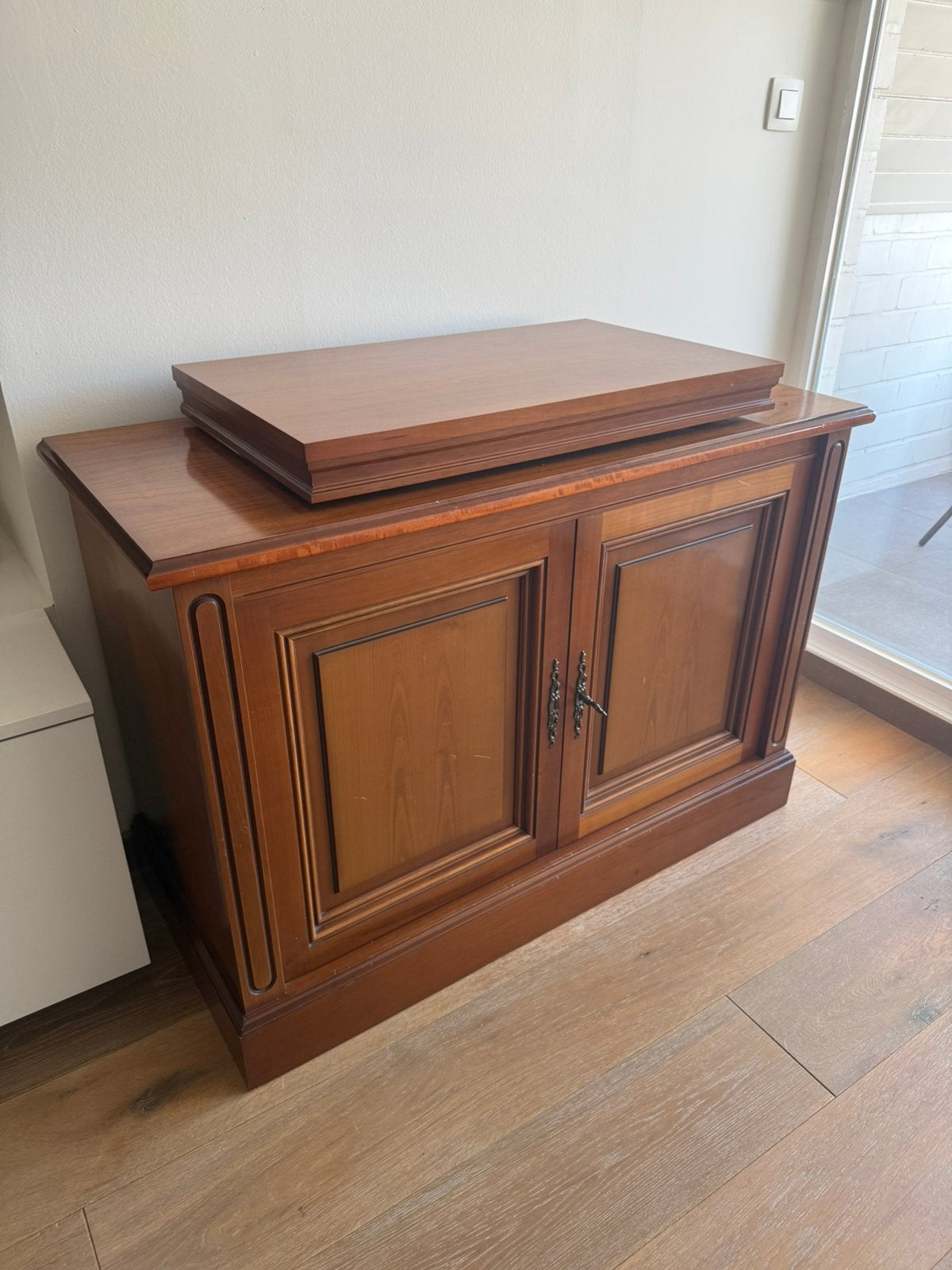 Beau meuble TV ancien avec partie rétractable, Maison & Meubles, 25 à 50 cm, Avec porte(s), 100 à 150 cm, Enlèvement
