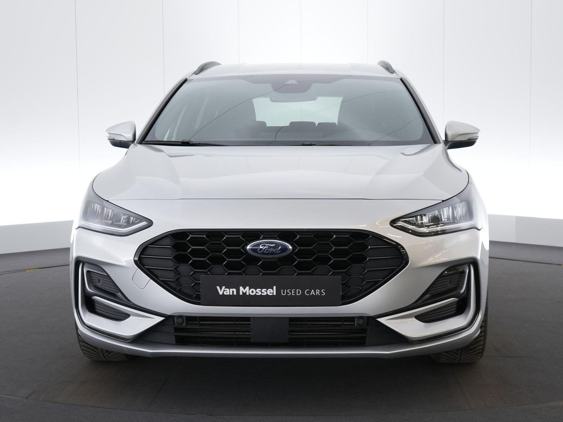 Ford Focus Clipper ST Line Style|Automaat||Camera|Carplay, Auto's, 1349 kg, Stof, Gebruikt, Euro 6