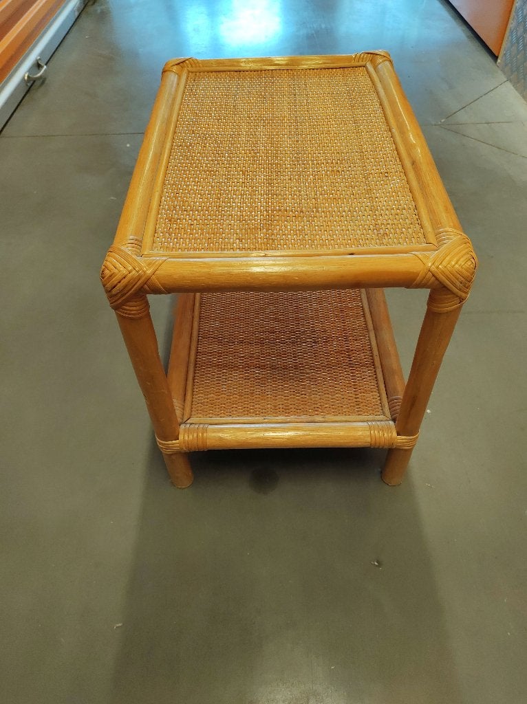 Zeer mooie kleine vintage tafel (1960/1970) in licht rotan, Huis en Inrichting, Ophalen, Zo goed als nieuw