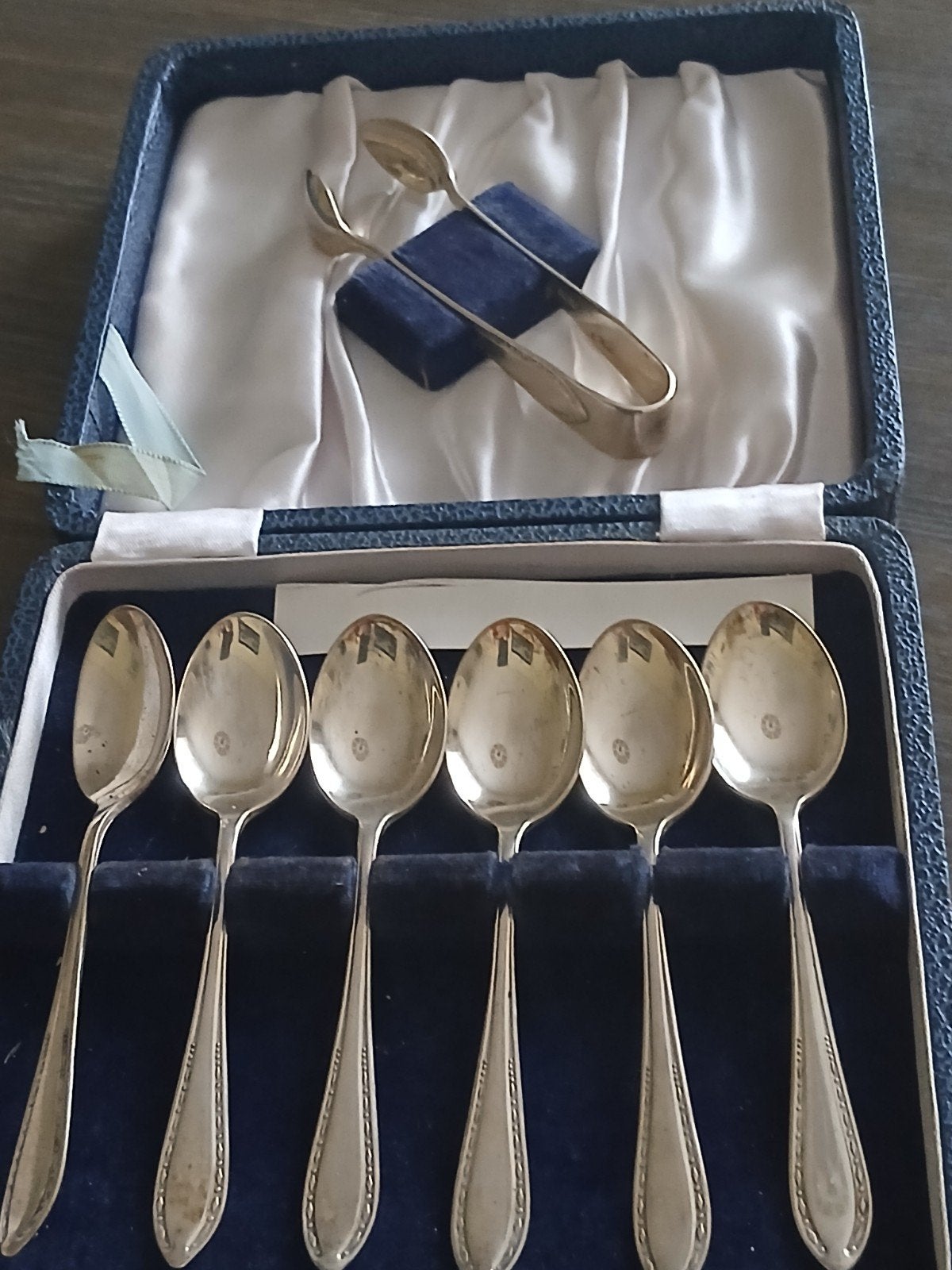 6 verzilverde lepeltje s en suikertang, Ophalen of Verzenden