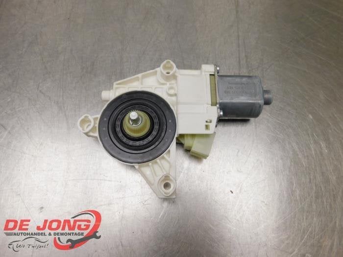 Moteur de vitre portière d'un Mercedes E-Klasse, 3 mois de garantie, Utilisé, -, -