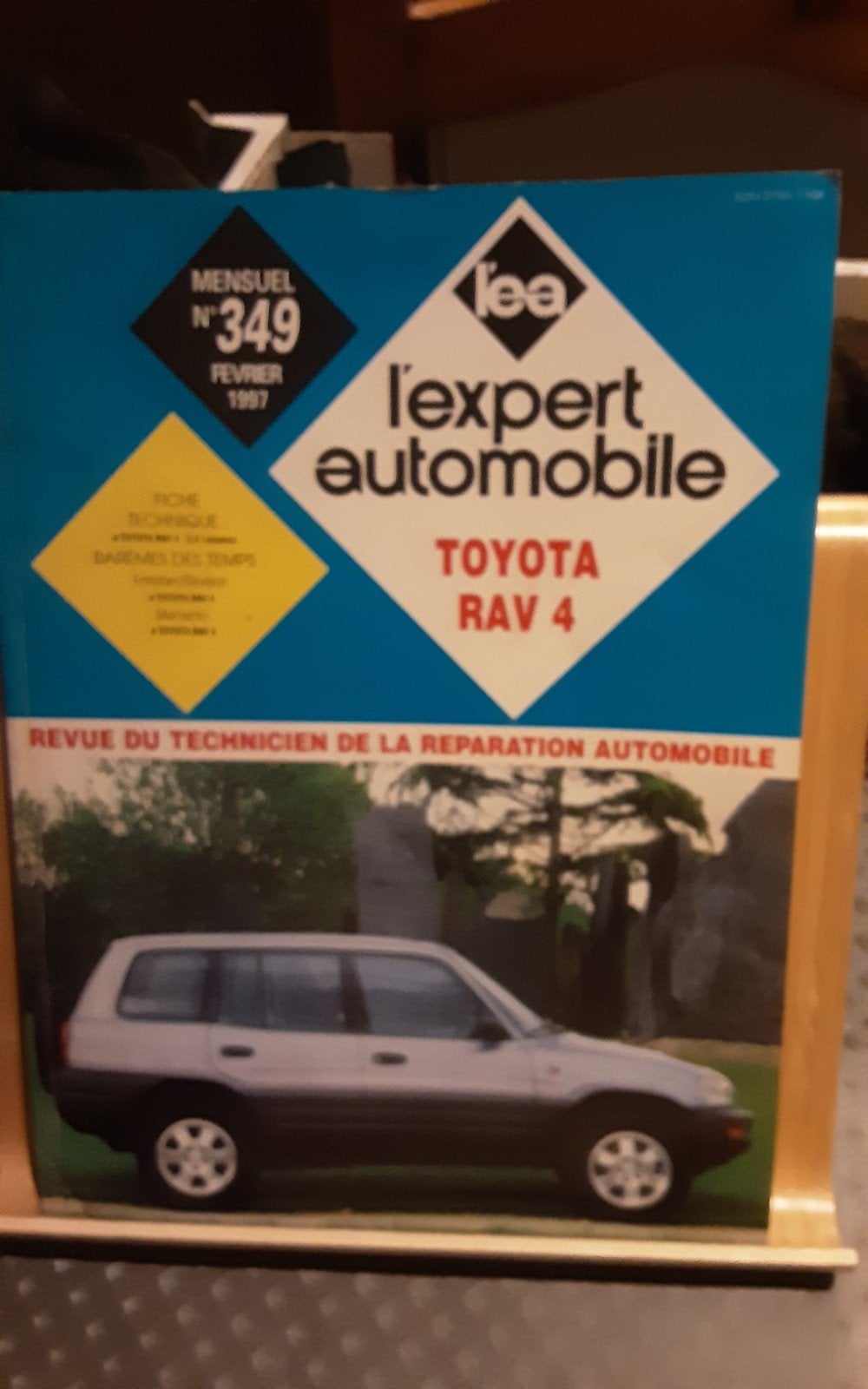 Toyota rav 4 l expert automobille, Boeken, Auto's | Boeken, Ophalen of Verzenden, Toyota