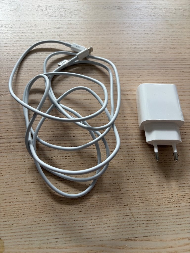 iPhone 11, Telecommunicatie, Mobiele telefoons | Apple iPhone, Ophalen, 83 %, Gebruikt, Zwart