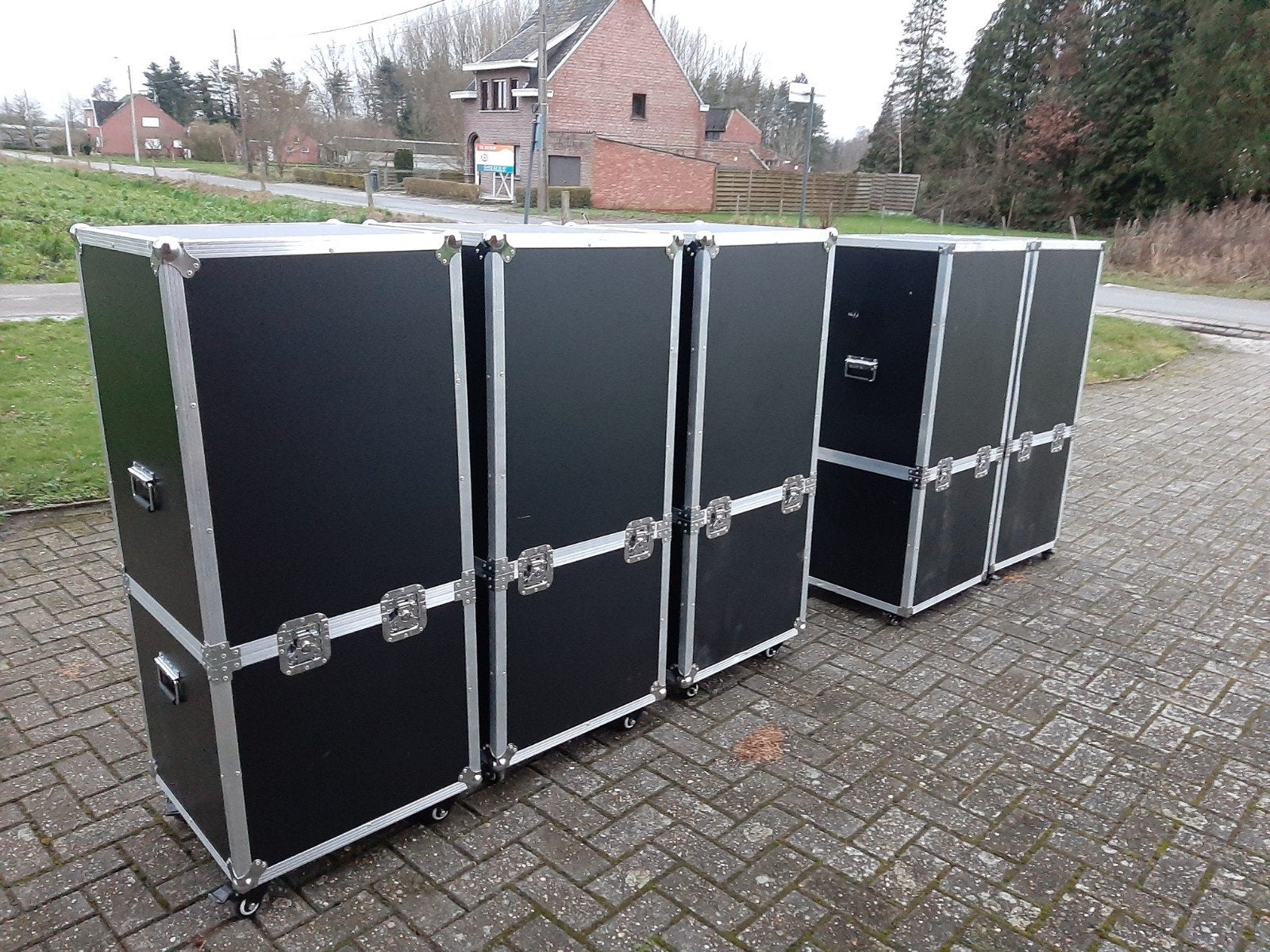 Flightcases, Ophalen