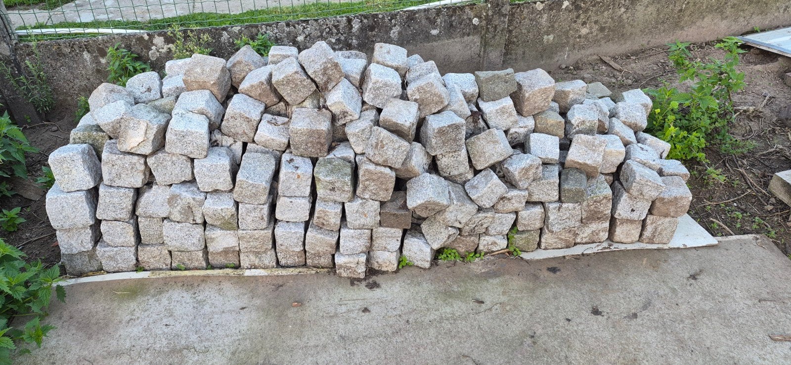kleine witte kaseistenen., Tuin en Terras, Ophalen, Grijs, Overige typen