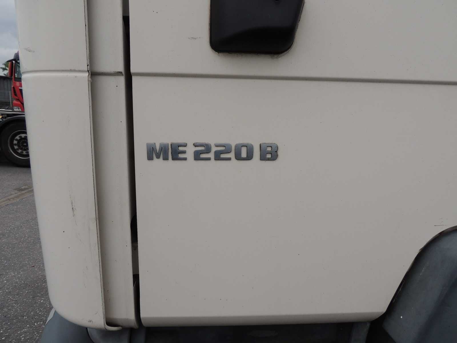 HOMME - 2001 - 12.220 BOÎTE - Camion, Autos, Euro 2, Achat, Entreprise, Autres carburants