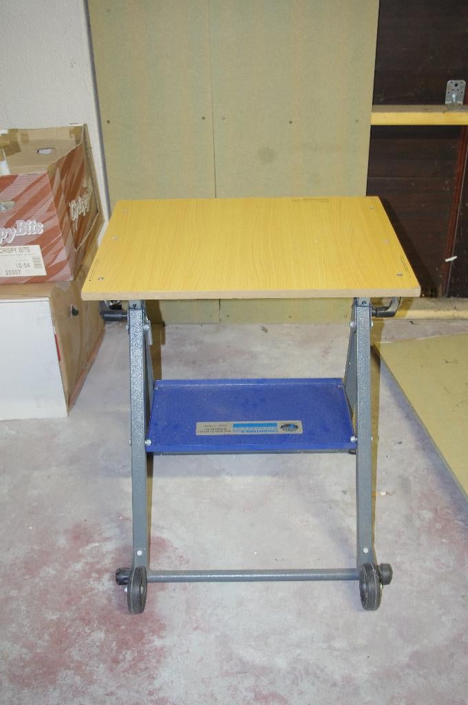 werktafel, Doe-het-zelf en Bouw, Ophalen, Zo goed als nieuw