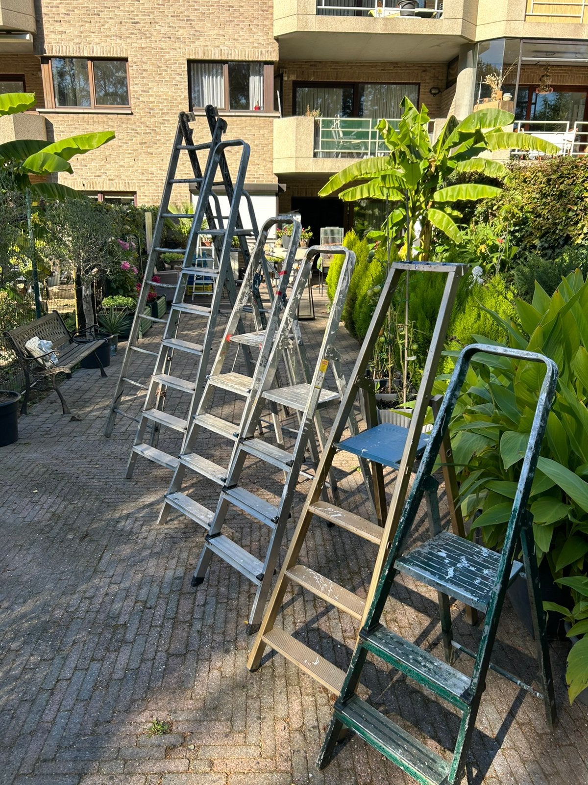 Verschillende stevig  aluminium ladders, Doe-het-zelf en Bouw, Ophalen, Zo goed als nieuw