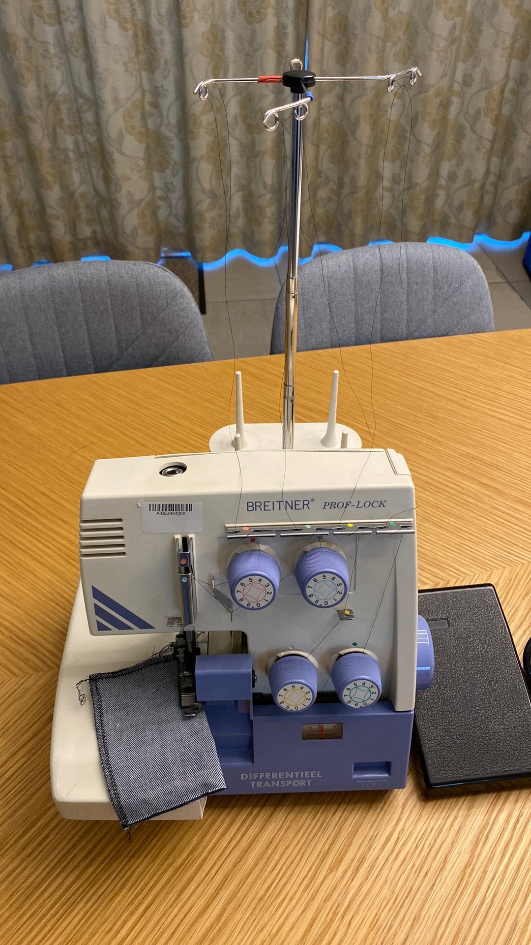 Overlock Breiner Prof-Lock 480DF, Hobby & Loisirs créatifs, Enlèvement, Utilisé, Surjeteuse, Autres marques