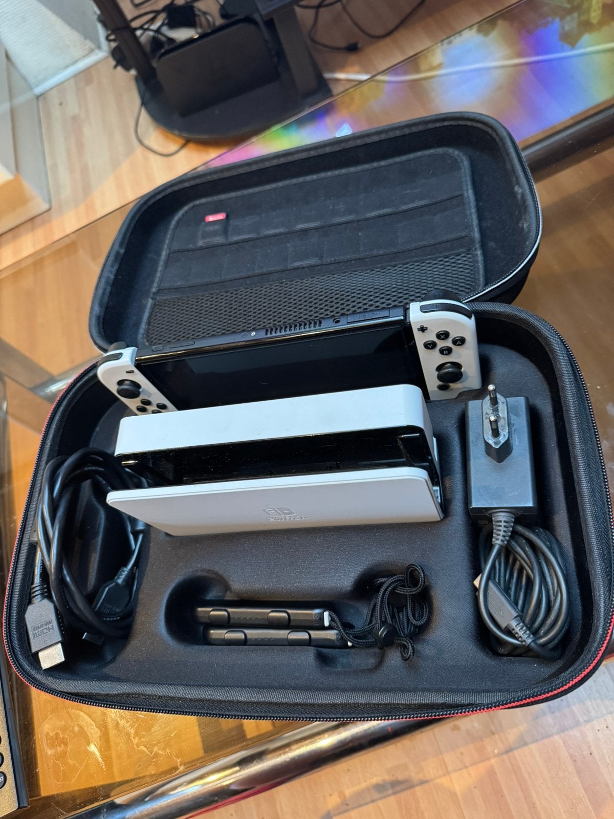 Nintendo Switch OLED, Games en Spelcomputers, Ophalen, Zo goed als nieuw, Switch OLED, Met games