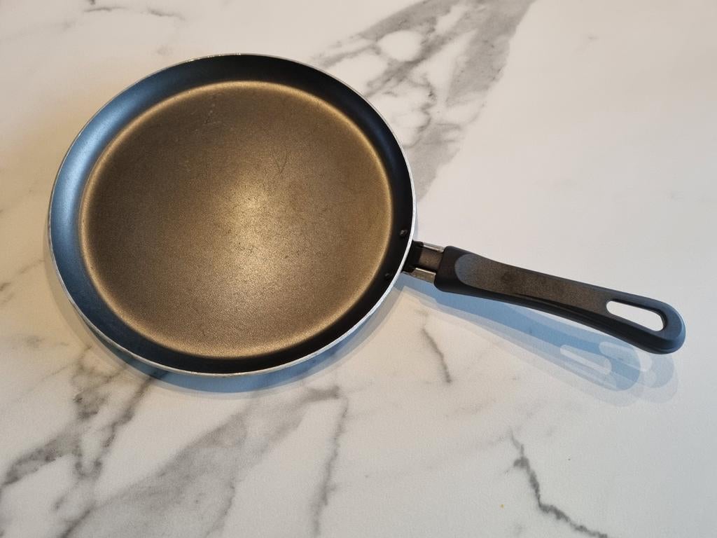 Crêpekoekenpan 26 cm inductie anti-aanbak, Handtassen en Accessoires, Broches, Ophalen of Verzenden