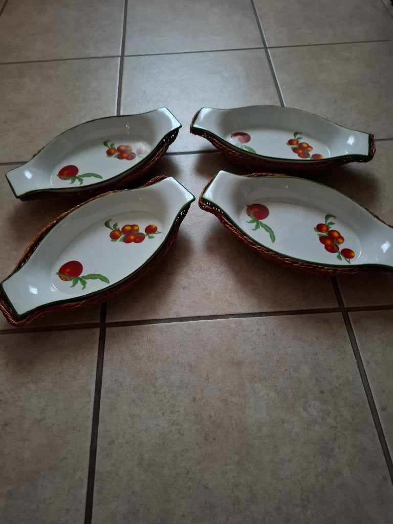4 vuurvaste schaaltjes met mandje, Huis en Inrichting, Ophalen, Overige merken, Nieuw, Schaal of Schalen