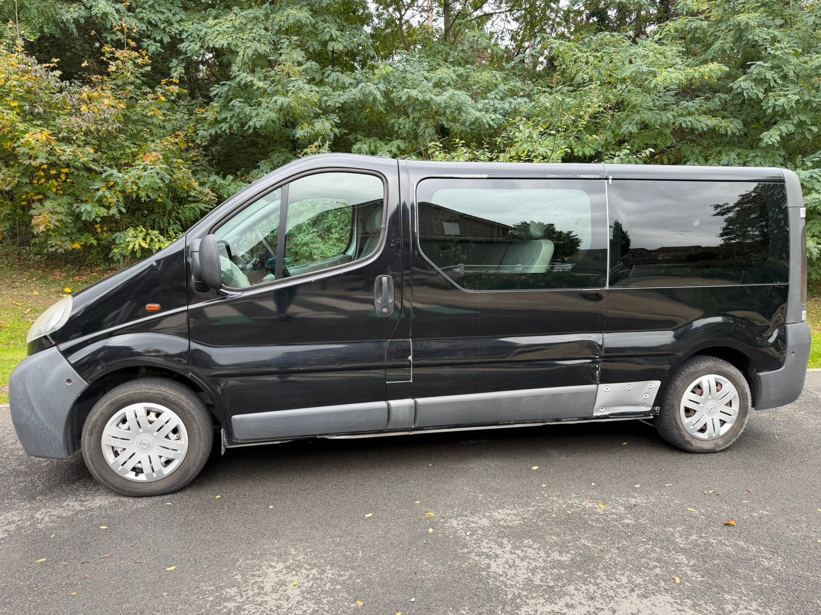 opel Vivaro 1.9 CDTI - ÉLevateur PMR arriére transport/, Stof, Vivaro, Zwart, 4 cilinders