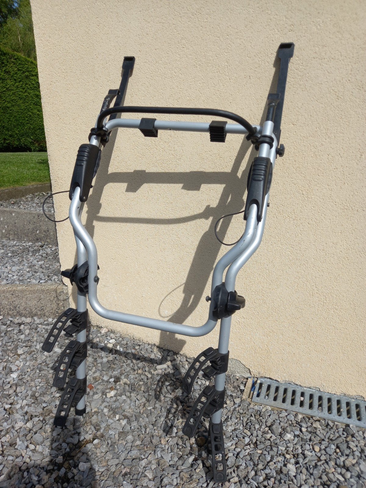Porte vélo Thule ClipOn 3 9103 pour hayon, Autos : Divers, Porte-vélos, Enlèvement