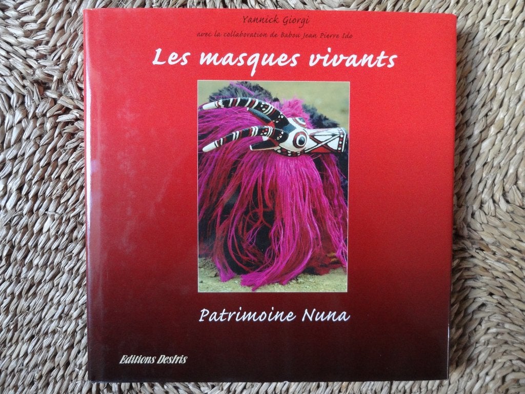 Les masques vivants ; NUNA Burkina Faso,, Antiquités & Art, Afrique, Envoi, Autres types, Papier/carton