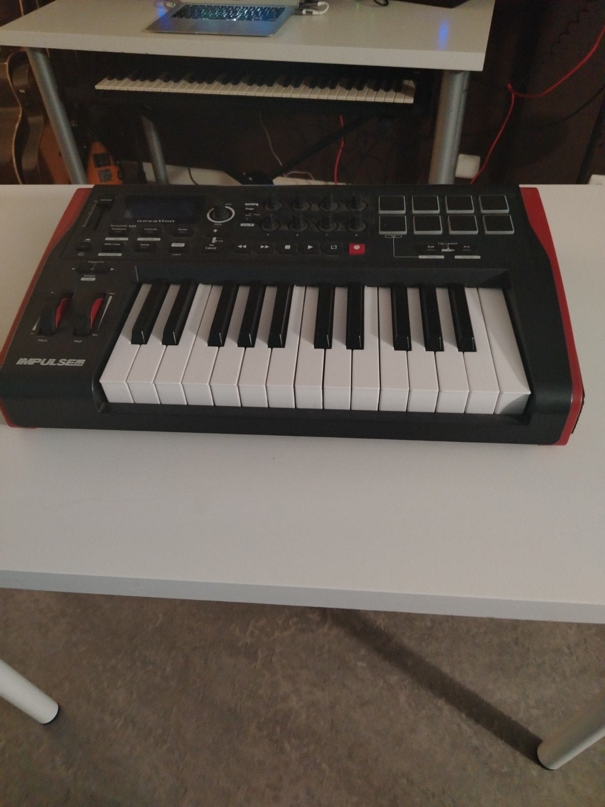 Novation impuls 25, Muziek en Instrumenten, Ophalen