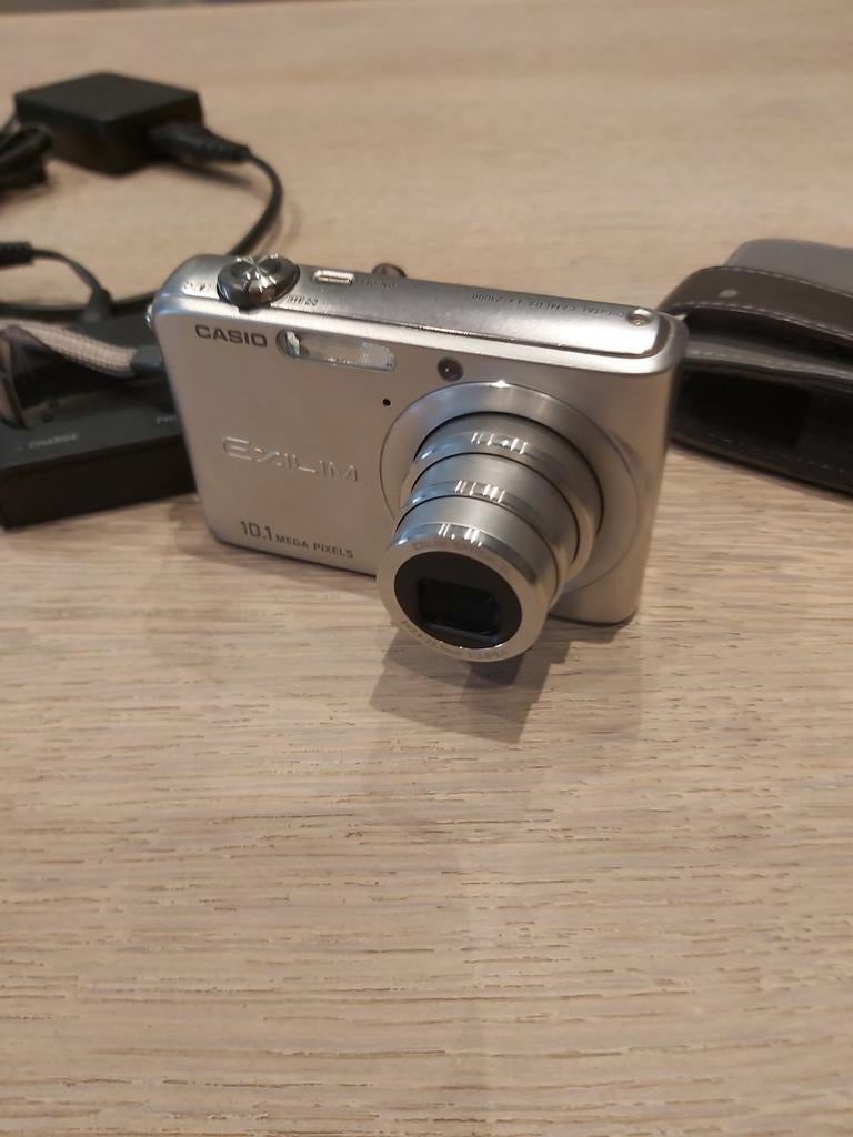 Casio Exilim camera, Ophalen