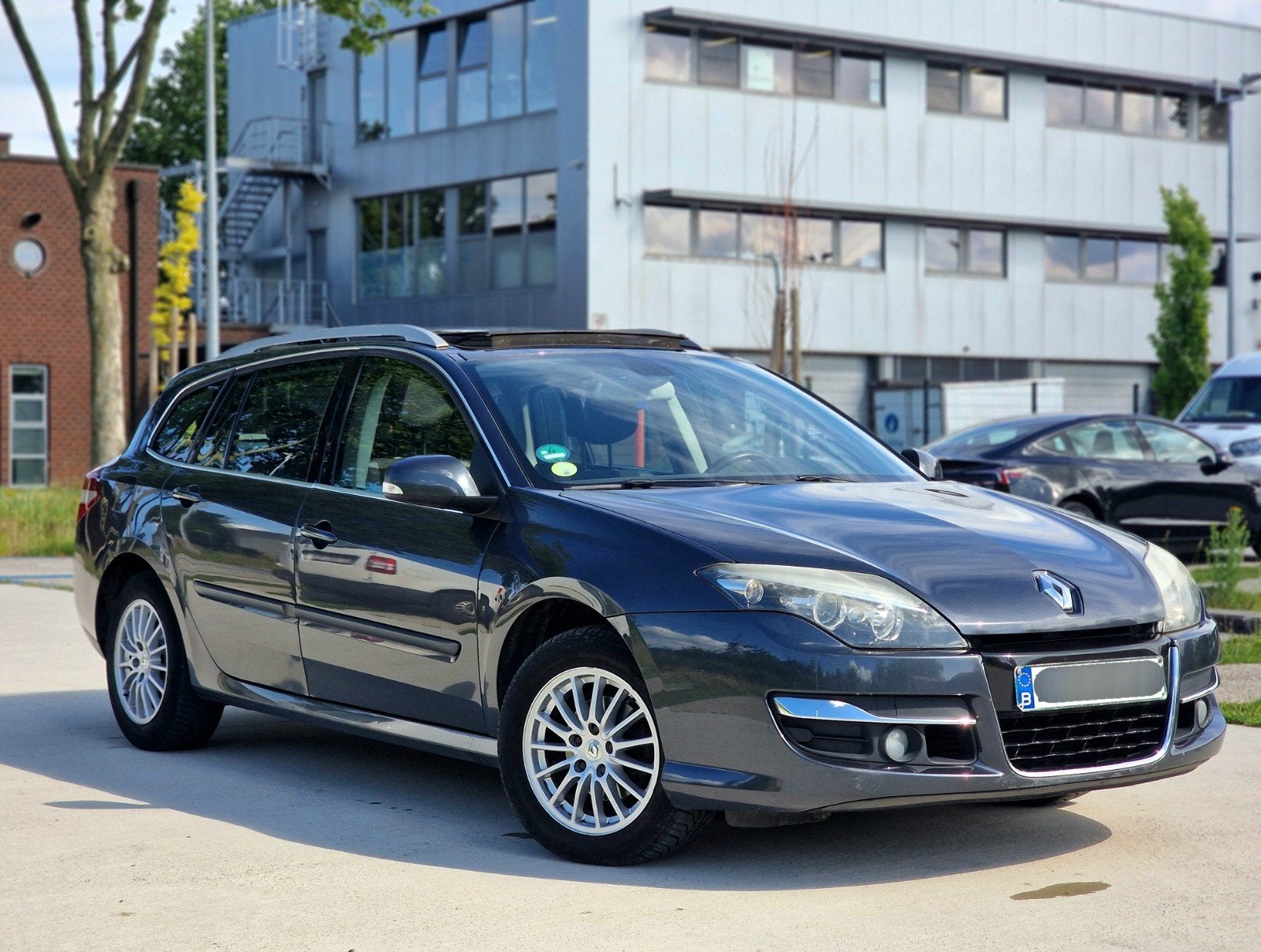 Renault Laguna 1.5 dCi EURO 5 — 2012 — Option complète, Autos, Renault, Entreprise, Achat, ABS, Phares directionnels, Régulateur de distance
