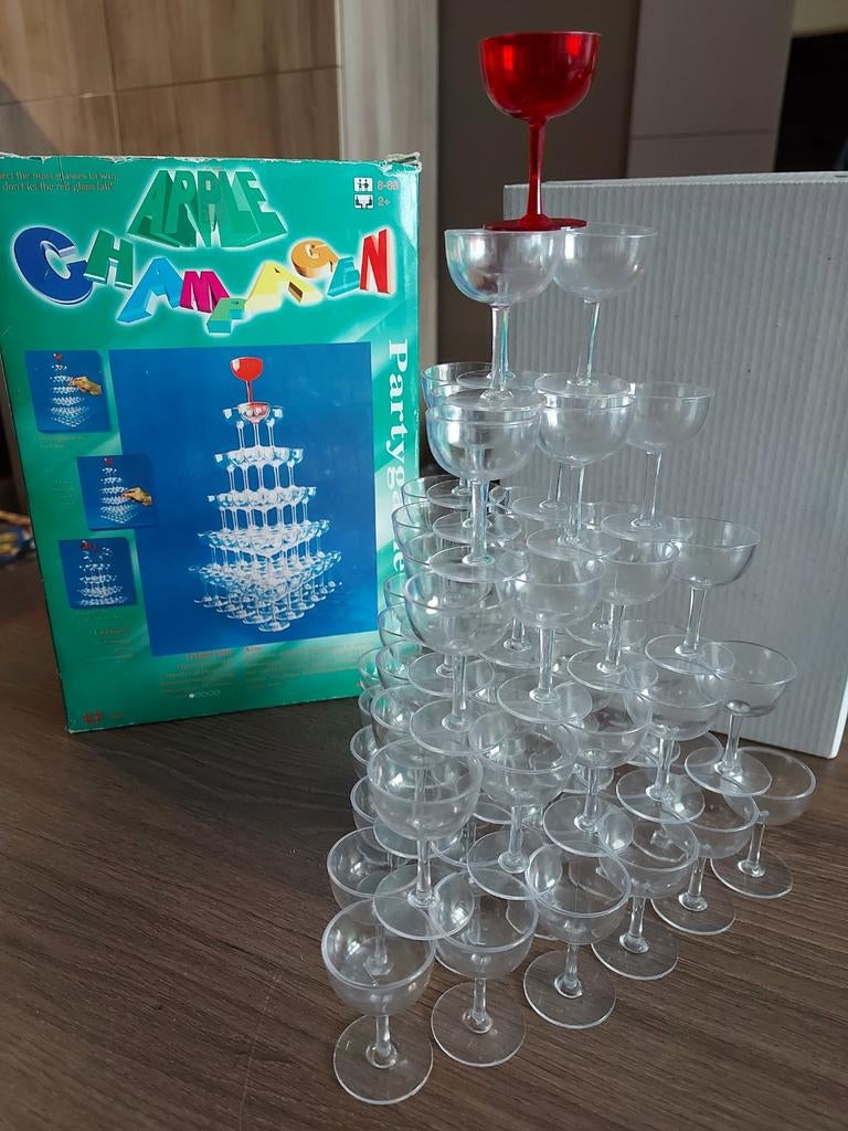 Champagne Partygame, Hobby & Loisirs créatifs, Jeux de société | Autre, Enlèvement