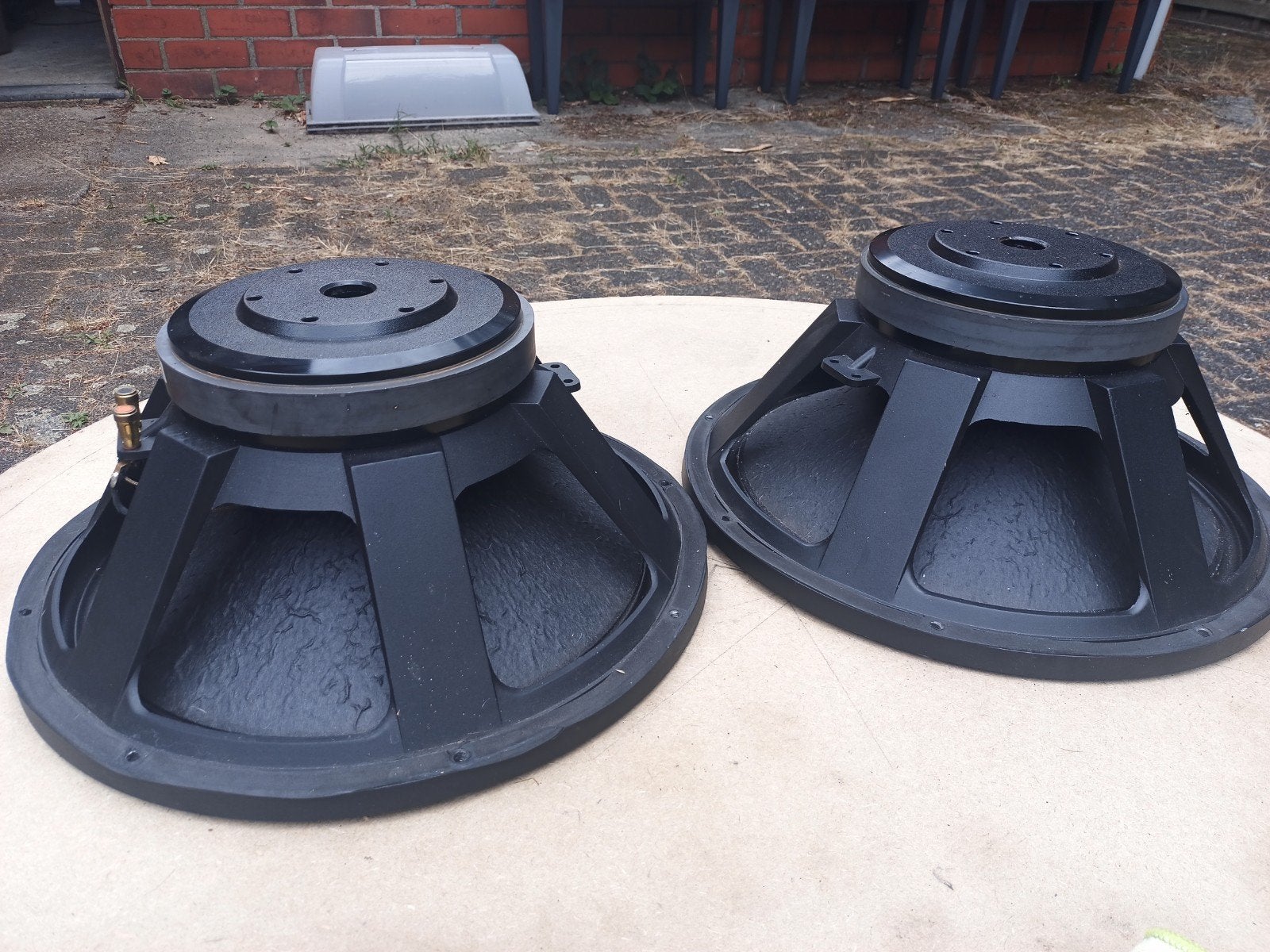 2x 18 inch 1.6kW DAP subwoofers, Enlèvement ou Envoi