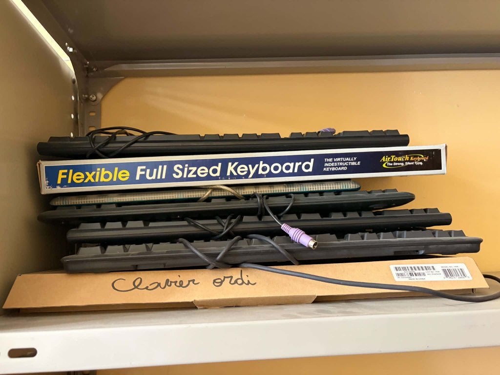 Claviers, Informatique & Logiciels, Enlèvement, Azerty, Utilisé, Filaire