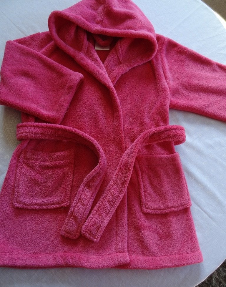 110/116 Junior Fashion roze badjas   € 10, Ophalen of Verzenden, Zo goed als nieuw, Meisje, Nacht- of Onderkleding
