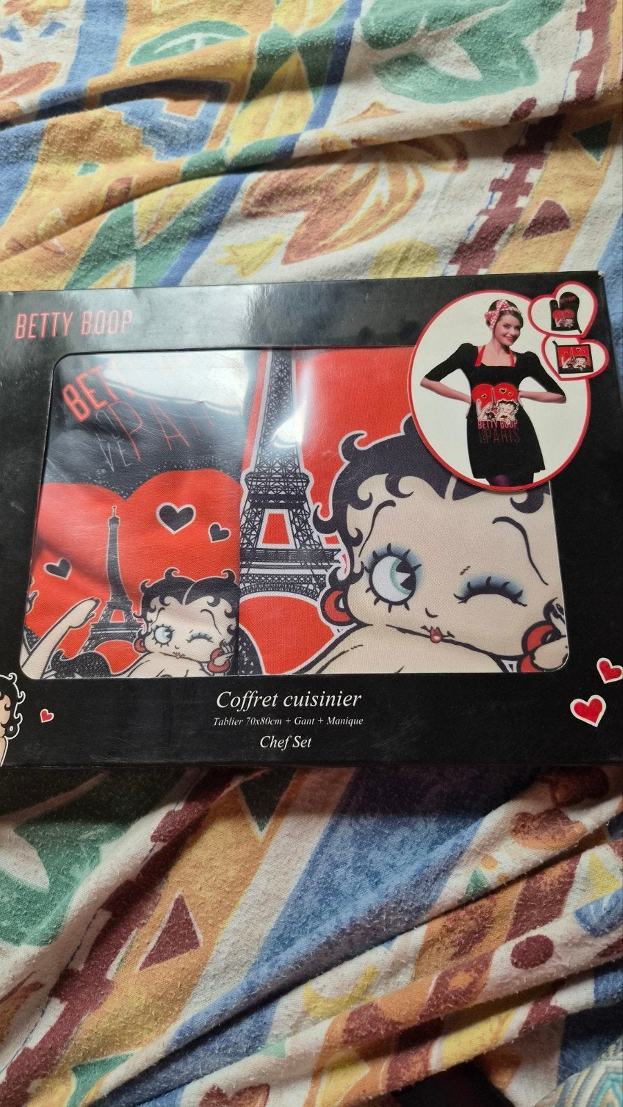 Tablier plus manique betty boop, Enlèvement