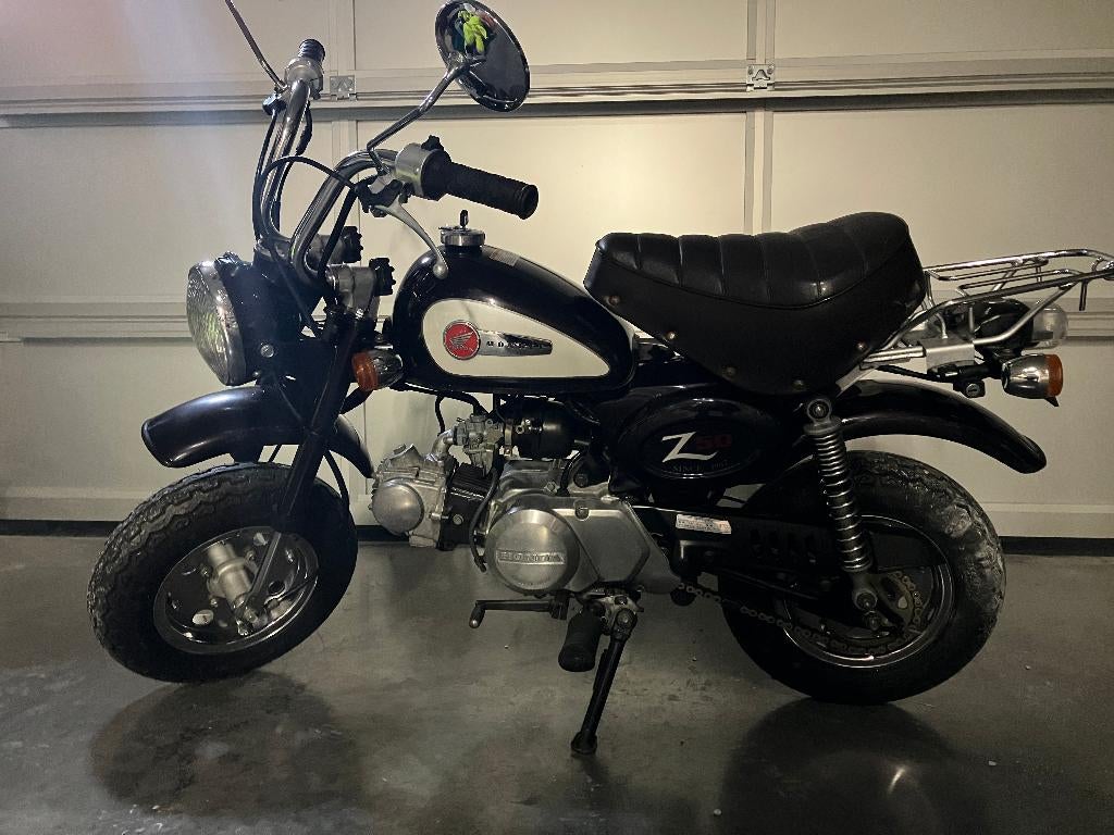 Honda Monkey Deep Purple, Fietsen en Brommers, Ophalen, Gebruikt, 49 cc, Klasse B (45 km/u)