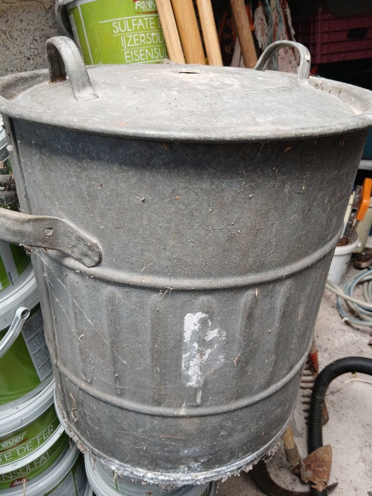 Ancien chaudron de stérilisation, Enlèvement ou Envoi