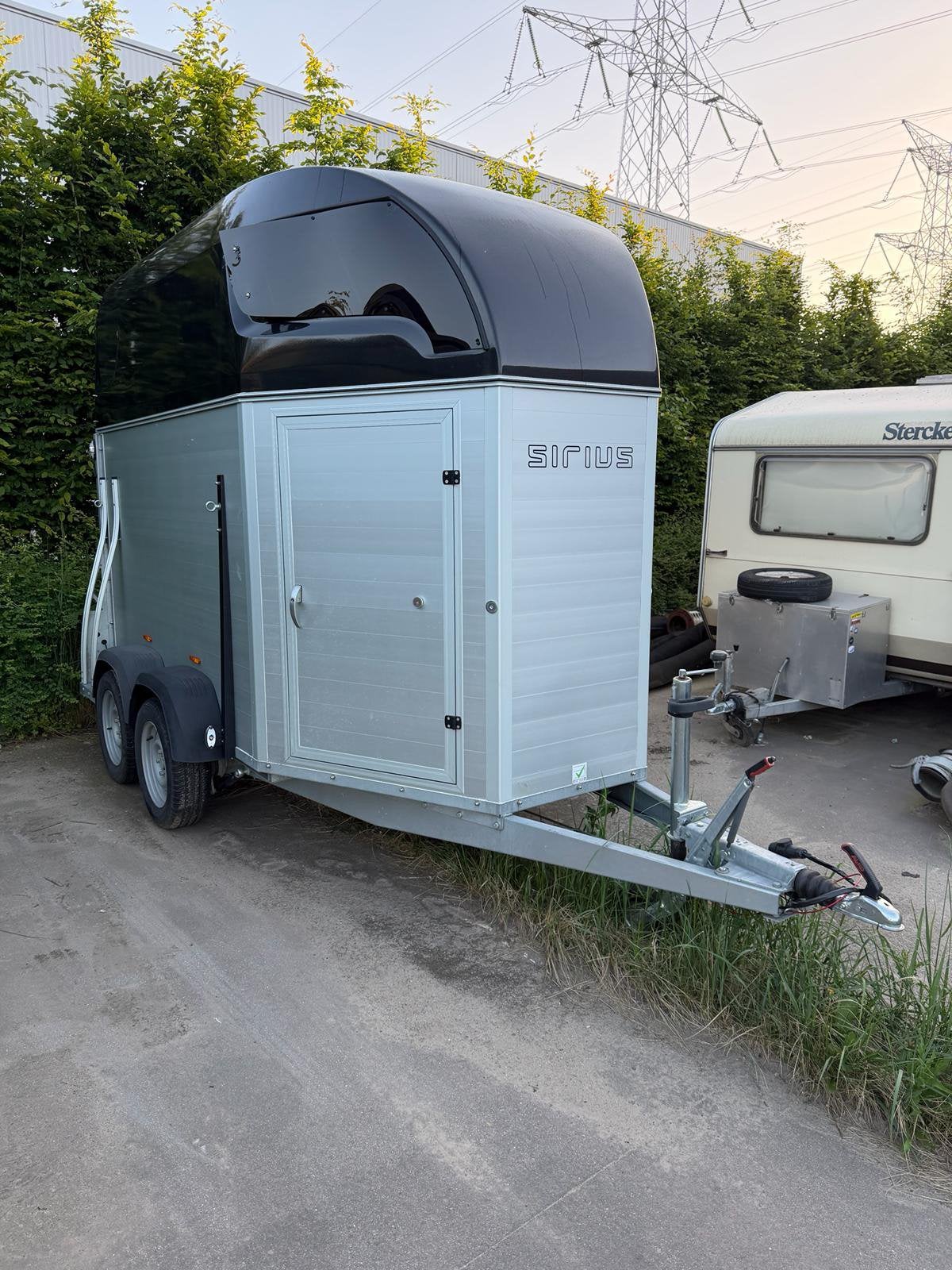 Paardentrailer Sirius, Enlèvement, Comme neuf, Aluminium
