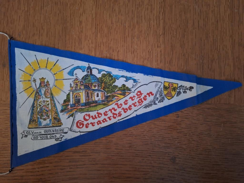 Oude wimpel O.L.V van Oudenberg Geraardsbergen, Enlèvement ou Envoi