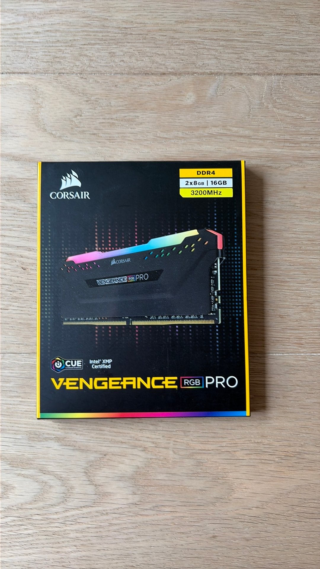 16gb ram vengeance met rgb, Computers en Software, Ophalen, Zo goed als nieuw, DDR4, 8 GB
