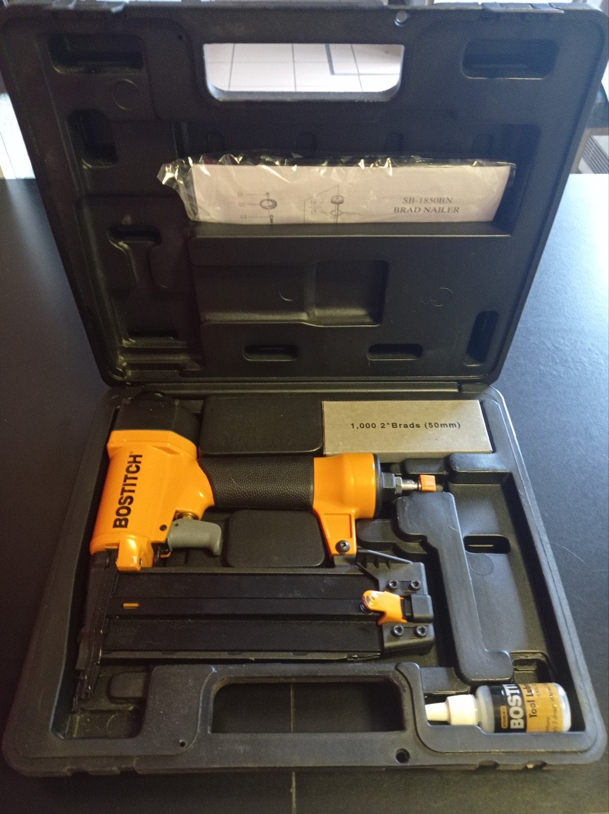 Bostitch SB-1850 nagelschieter, Ophalen