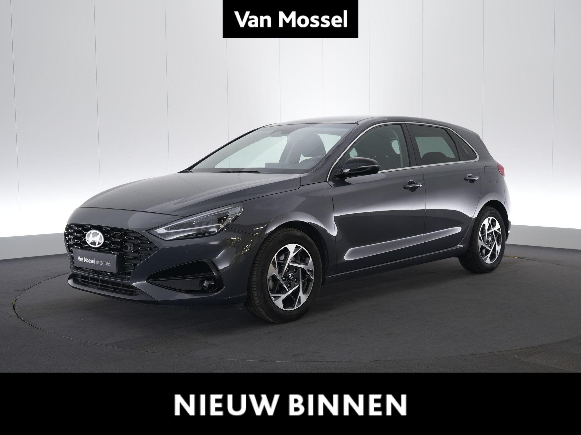 Hyundai i30 TECHNO CAMERA MET SENSOREN - APPLE CARPLAY - CRU, Auto's, Voorwielaandrijving, Stof, Gebruikt, 100 pk