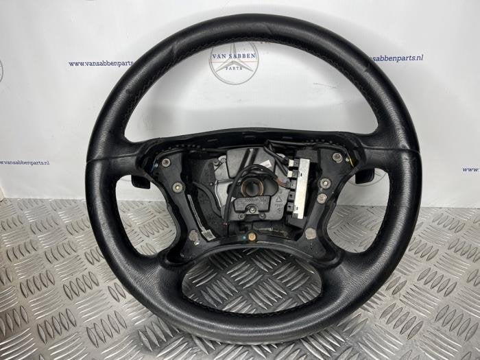 Volant d'un Mercedes E-Klasse, Autos : Pièces & Accessoires, -, 3 mois de garantie, Utilisé, -