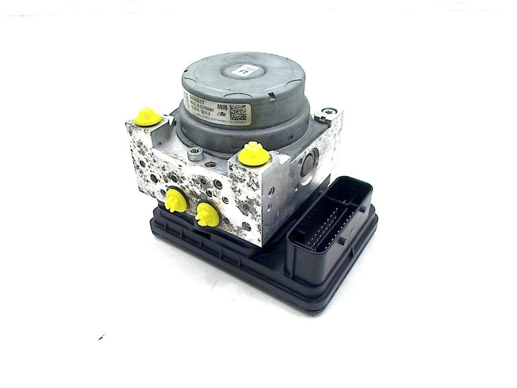 ABS POMP BMW R 1250 GS Adventure 2019-2023 (R1250GS 19), Motoren, Onderdelen | BMW, Dhr. S. di Majo, Gebruikt, Info@cama-motorparts.nl